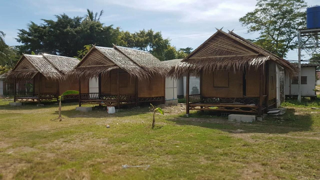 Готель Lanta Local Hut Ко-Ланта Екстер'єр фото